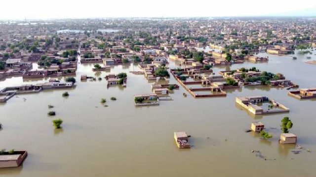 Banjir Pakistan Menewaskan Ribuan Orang